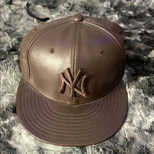 Leather Yankees basketball cap